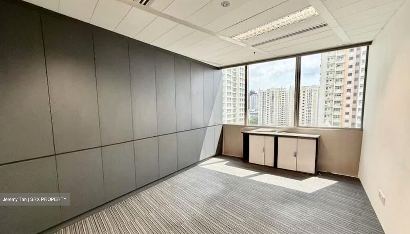 Central Plaza (D3), Office #572110101